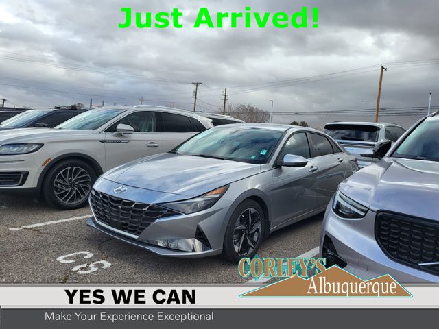 2023 Hyundai Elantra Limited FWD