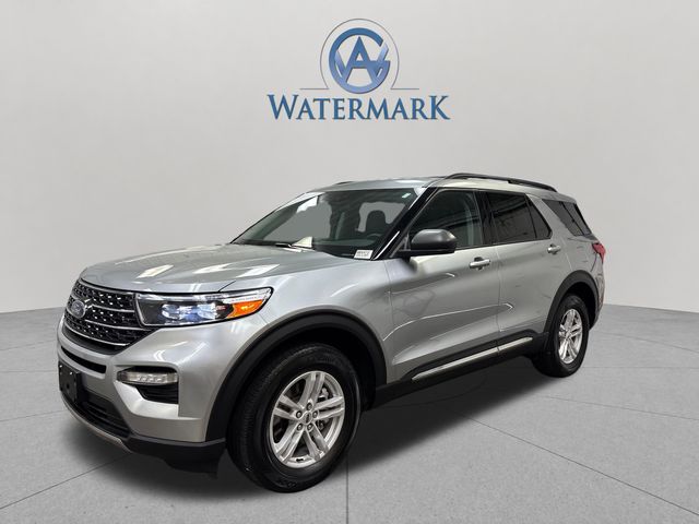 Silver Metallic 2024 Ford Explorer SUV / Crossover All-Wheel Drive Automatic