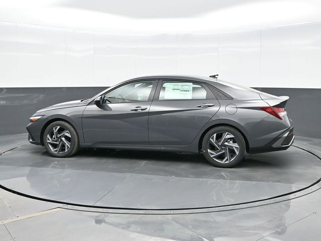 2025 Hyundai Elantra SEL 5