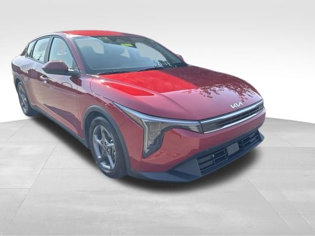 Currant Red 2025 Kia K4 Sedan Front-Wheel Drive Continuously Variable Transmission