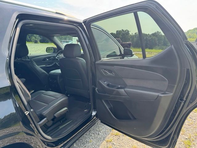 Used 2022 Black Chevrolet High Country image 17