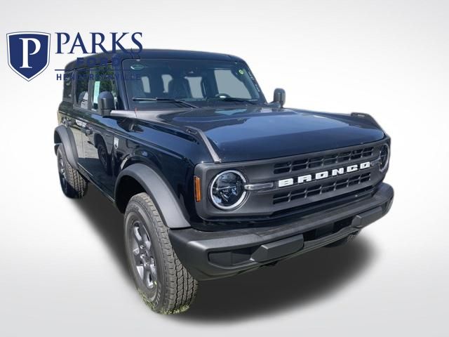 Shadow Black 2026 Ford Bronco SUV / Crossover Four-Wheel Drive Automatic
