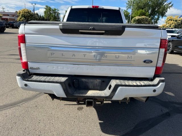 2017 White Ford Super Duty F-350 SRW Platinum 4X4 Truck