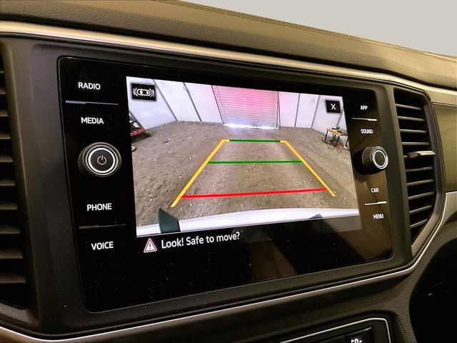 2021 Volkswagen Atlas 3.6L V6 SE w/Technology White at Subaru and VW of Moon Township