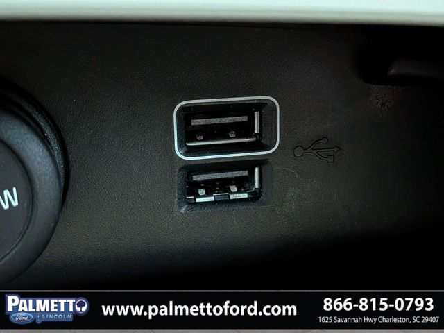 used 2019 Volvo XC40 car, priced at $22,998