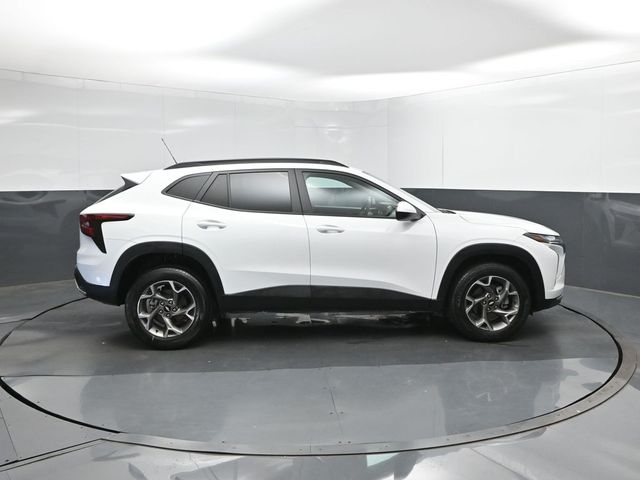 Used 2025 Chevrolet Trax SUV