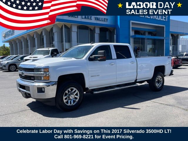 Summit White 2017 Chevrolet Silverado 3500HD Pickup Truck Four-Wheel Drive 6-Speed Automatic