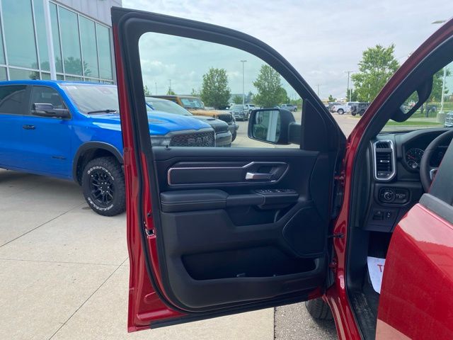 2026 Ram 1500 Big Horn/Lone Star - Molten Red exterior view 9