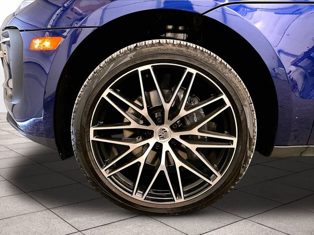 2023 Porsche Macan   at Audi Porsche Sewickley
