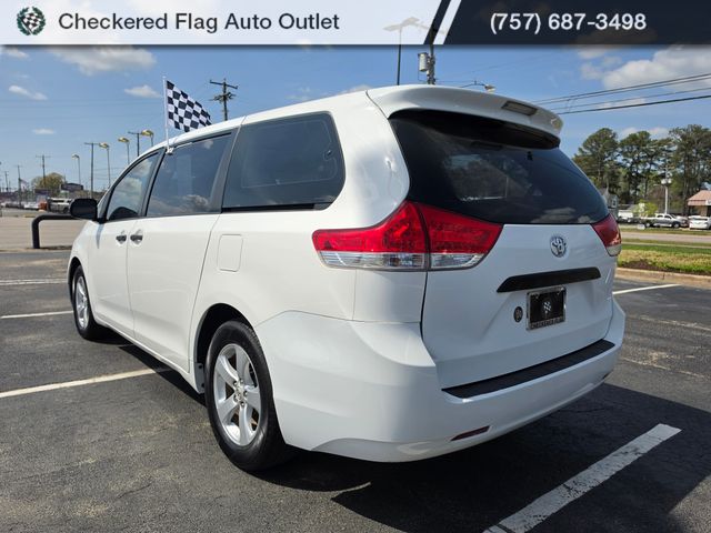 View vehicle photo 5