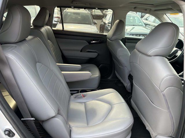 Used 2023 Toyota Highlander SUV