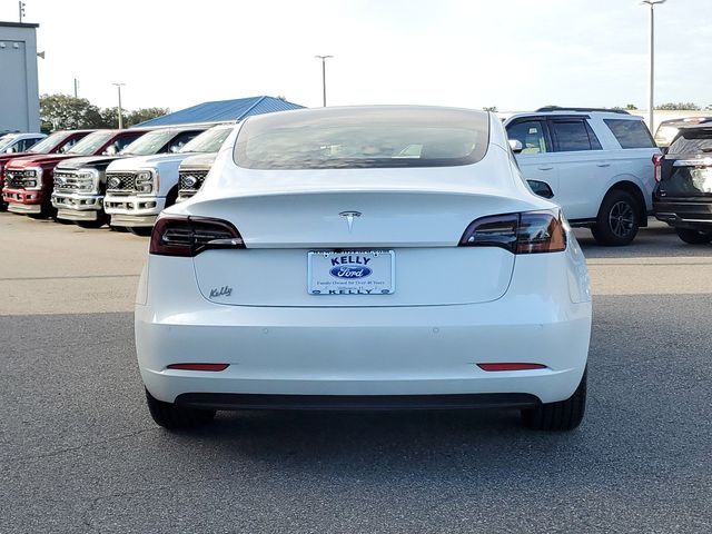 2021 Tesla Model 3 Standard Range Plus 8