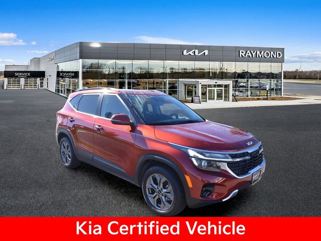 Orange 2024 Kia Seltos SUV / Crossover All-Wheel Drive Continuously Variable Transmission