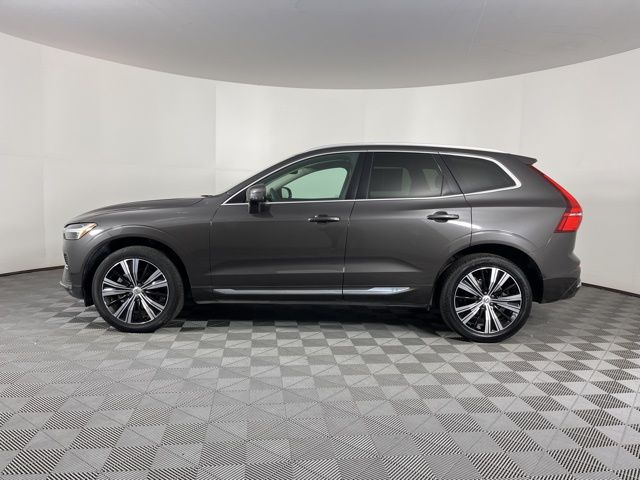 2022 Volvo XC60 B5 Inscription 6