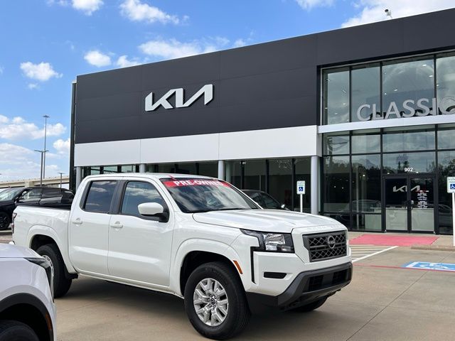 2023 Nissan Frontier SV Crew Cab 4WD