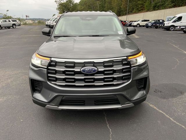 2025 Ford Explorer Active 9