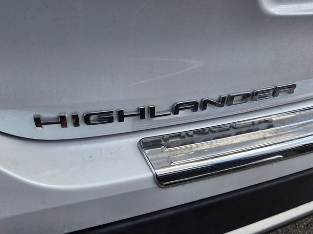 2023 Toyota Highlander - $37,999