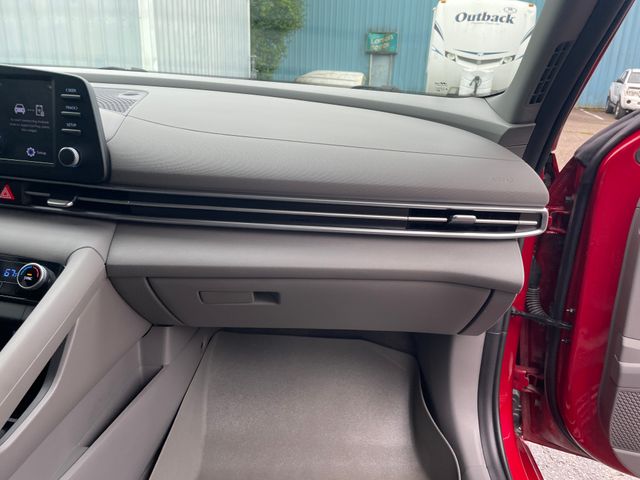 Used 2023 Hyundai Elantra Sedan