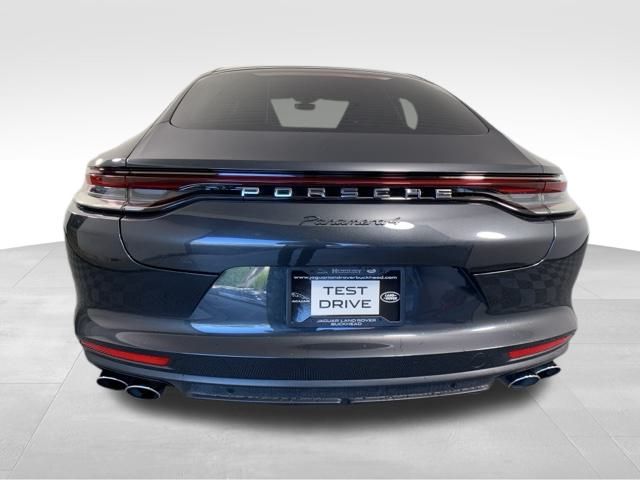 2022 Porsche Panamera 4 6