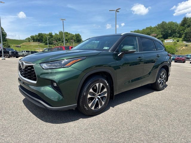 Cypress 2024 Toyota Highlander XLE AWD SUV / Crossover All-Wheel Drive 8-Speed Automatic