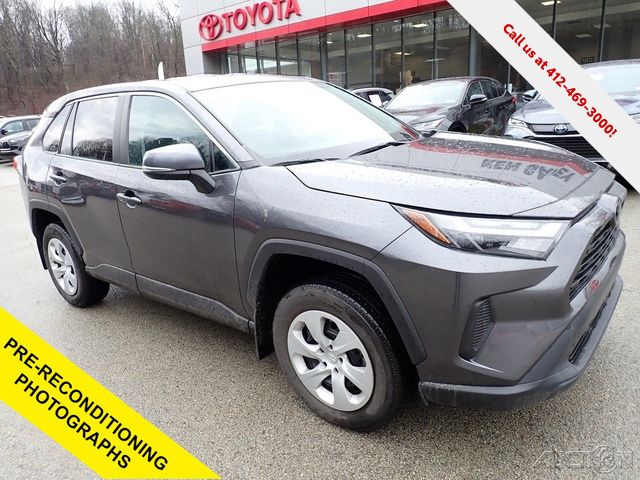 2023 Toyota RAV4 LE FWD