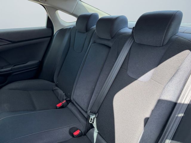 Used 2019  Honda EX image 13