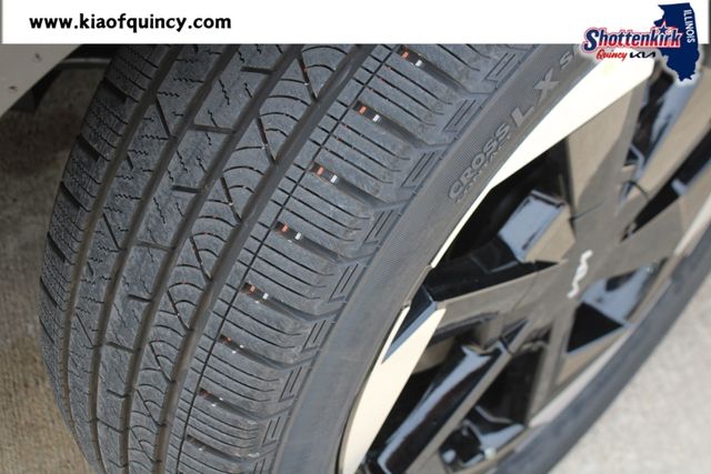 New 2026 Kia Sorento Hybrid SUV