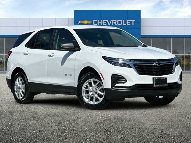 2024 Chevrolet Equinox LS 2