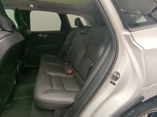 2023 Volvo XC60 Plus - Photo 25