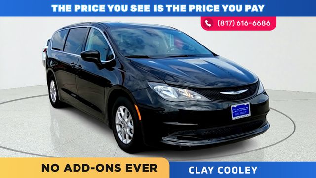 Diamond Black Crystal Pearlcoat 2024 Chrysler Voyager Minivan Front-Wheel Drive 9-Speed Automatic