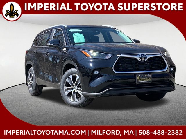 MIDNIGHT BLACK METALLIC 2026 Toyota Highlander Hybrid XLE AWD SUV / Crossover All-Wheel Drive Continuously Variable Transmission