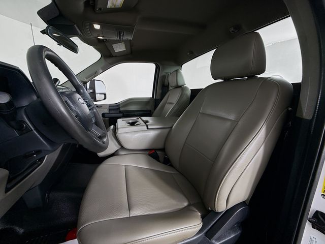 2022 Ford F-350SD XL photo