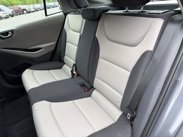 Used 2019 Summit Gray Pearl Hyundai Blue image 7