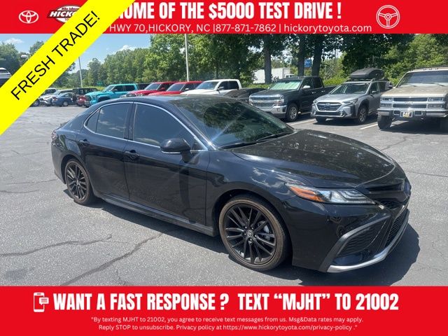 2022 Toyota Camry XSE's photo