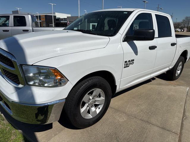 2022 RAM 1500 Classic SLT Crew Cab RWD