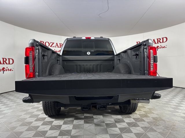 2023 Carbonized Gray Metallic Ford Super Duty F-250 SRW Lariat 4X4 Truck