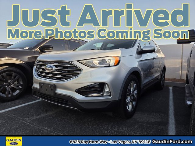 2019 Ford Edge Titanium's photo
