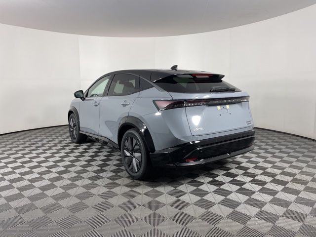 2025 Boulder Gray Pearl/Black Diamond Pearl Nissan ARIYA EVOLVE+ e-4ORCE AWD SUV