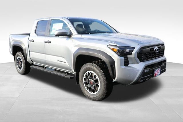 2024 Toyota Tacoma TRD Off-Road 16