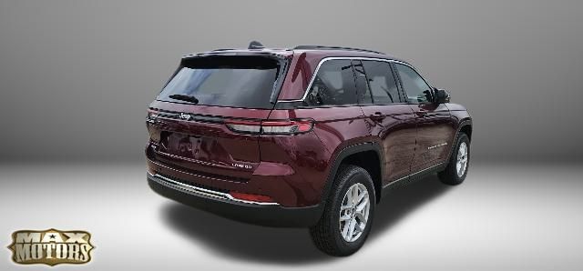 2024 Jeep Grand Cherokee Laredo 14