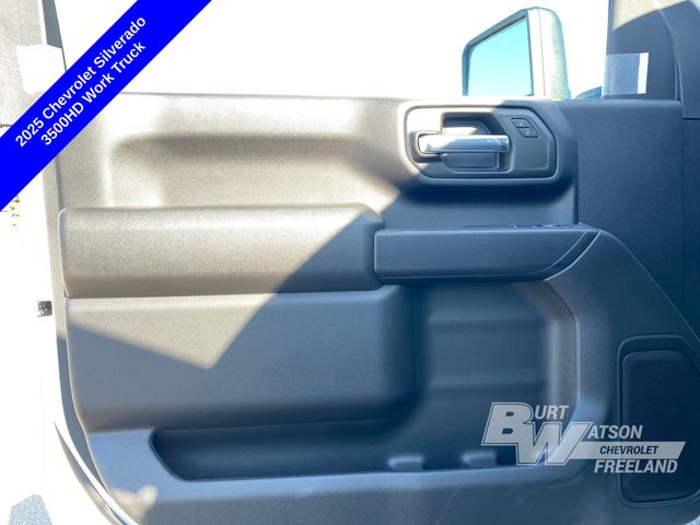 2025 Chevrolet Silverado 3500HD Work Truck photo