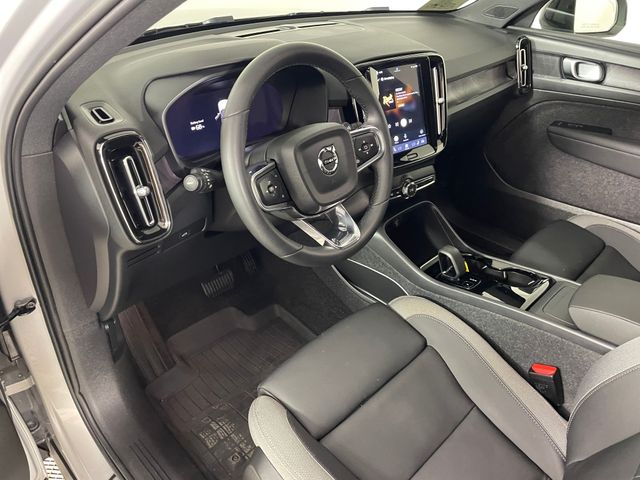 Used 2023 Volvo XC40 Recharge Pure Electric Twin Core For Sale in Bremerton, WA