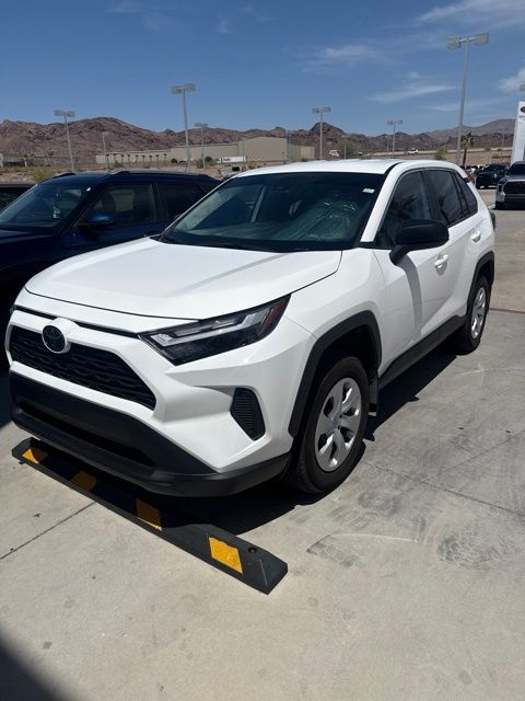 2025 Toyota RAV4 LE FWD