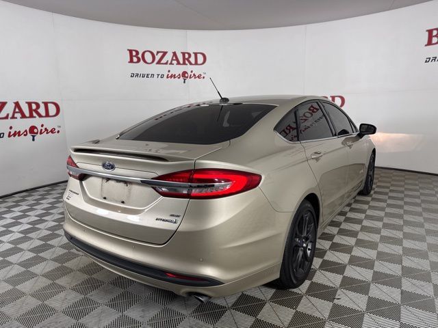 2018 White Gold Ford Fusion Hybrid SE FWD Sedan