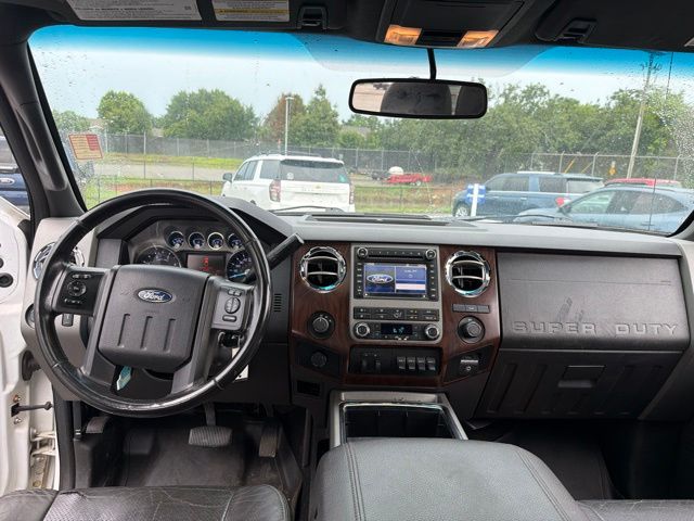 Used 2012 White Ford Lariat image 12