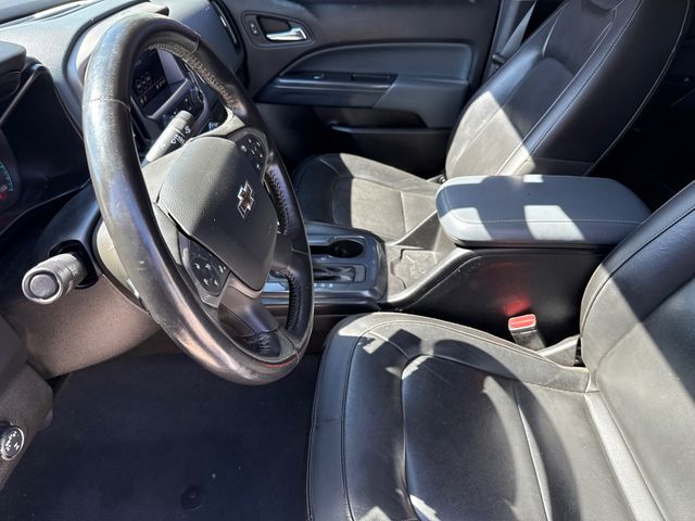 Used 2022 White Chevrolet Z71 image 18