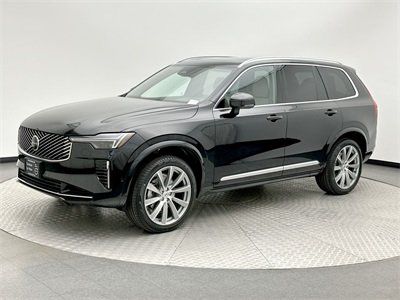 2025 Volvo XC90 B5 Plus Bright Theme 6-Passenger AWD