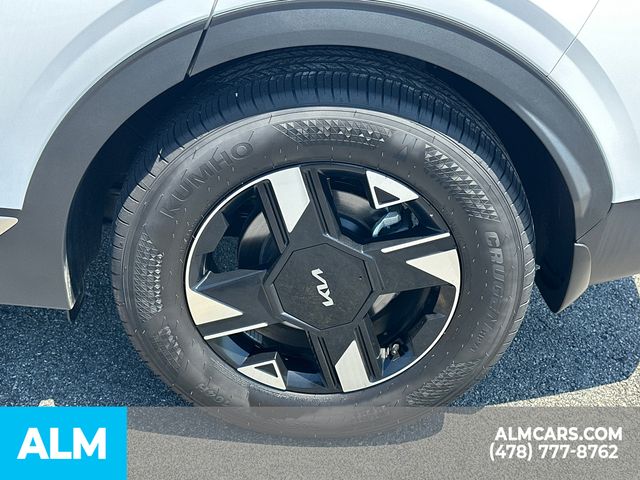 Used 2026 White Kia LX image 22