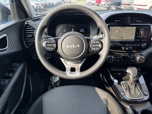 2025 Kia Soul S - Photo 16
