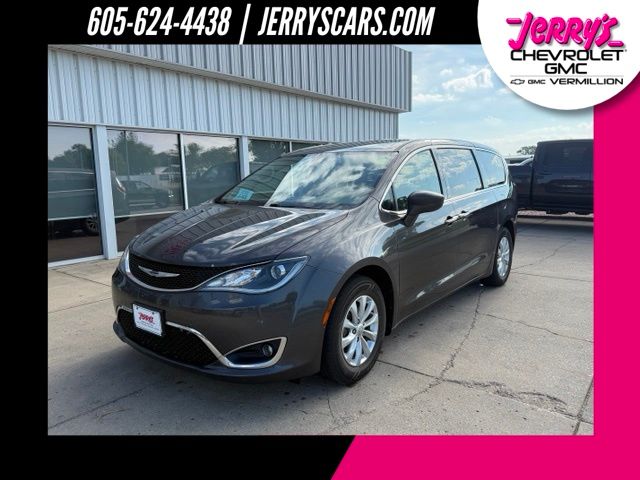 2018 Chrysler Pacifica Touring Plus FWD